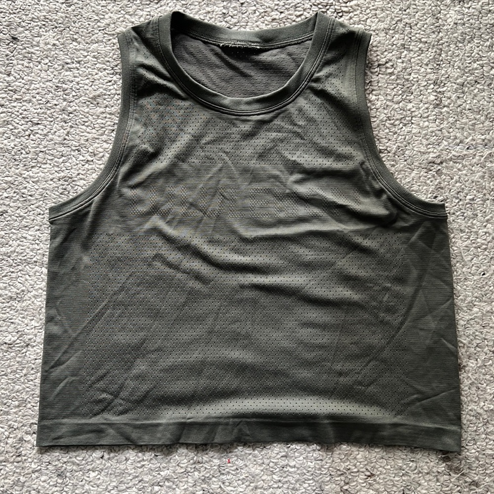 Lululemon tank